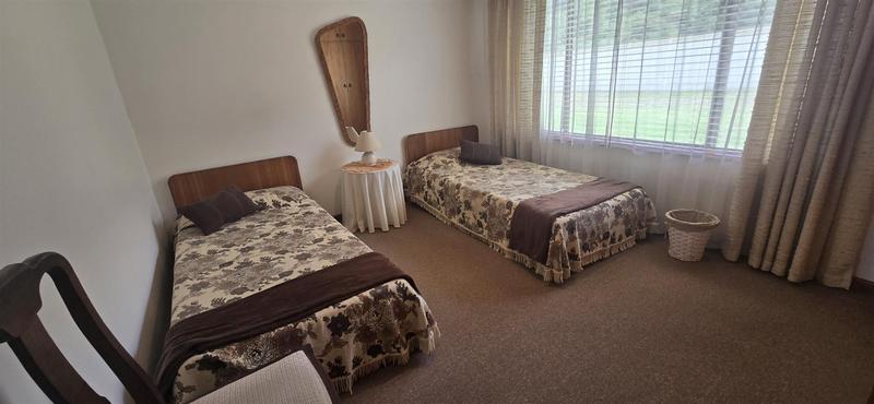 4 Bedroom Property for Sale in Outeniqua Strand Western Cape